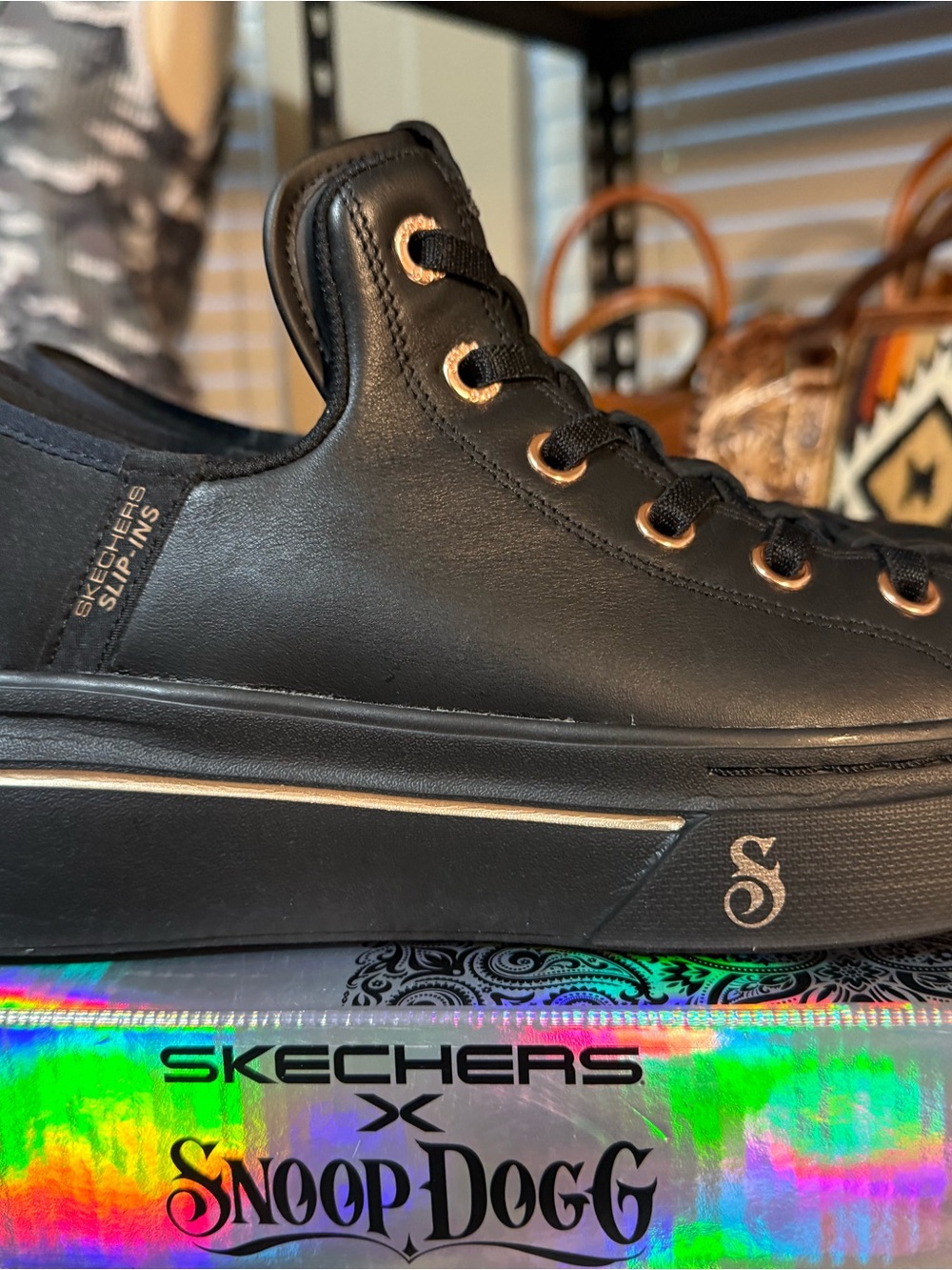 Snoop Dog slip in Skechers Black Leather Low-Top Sneakers with Rose Gold Accents - Picture 7 of 9